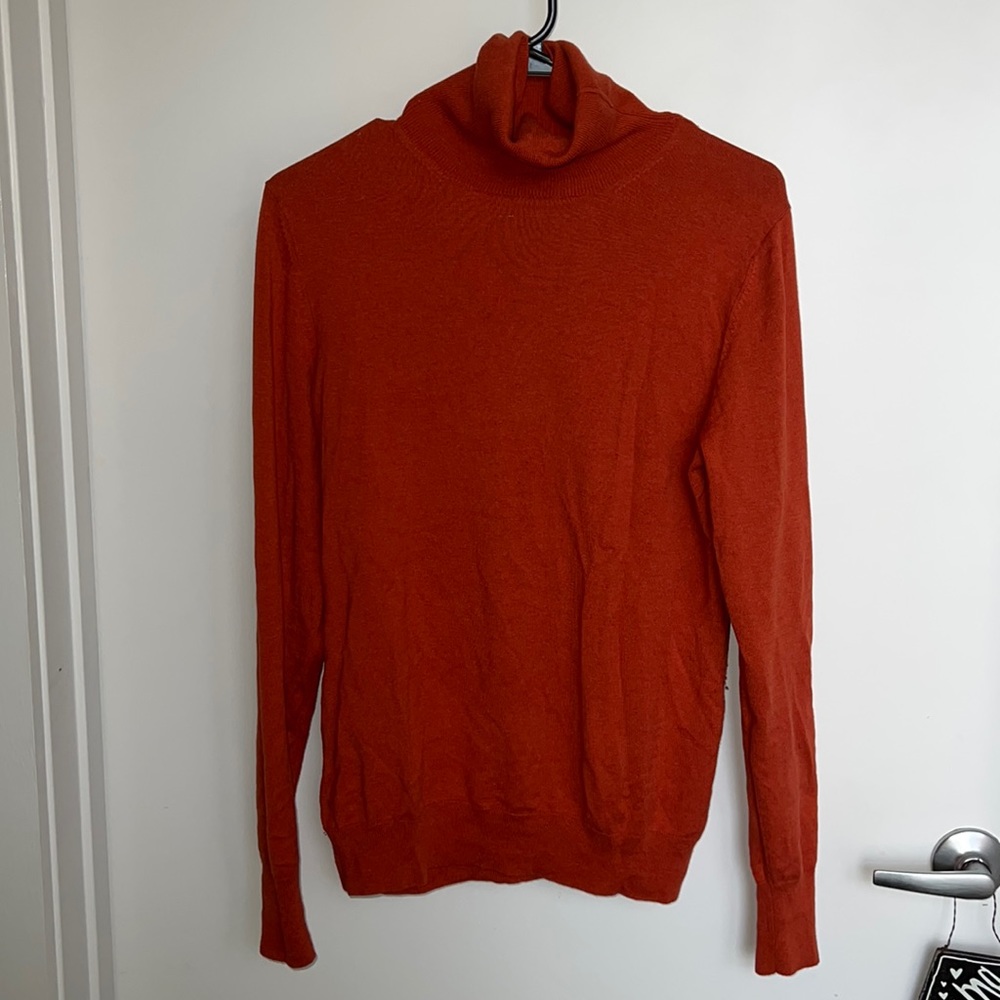 Orange banana republic lightweight turtleneck sweater
